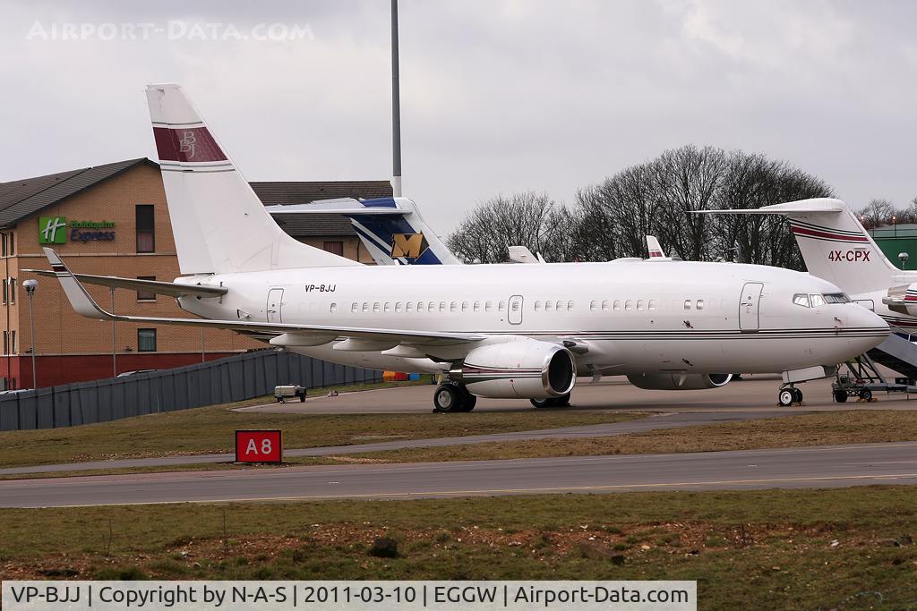 VP-BJJ, 1999 Boeing 737-7BC BBJ C/N 30330, Parked