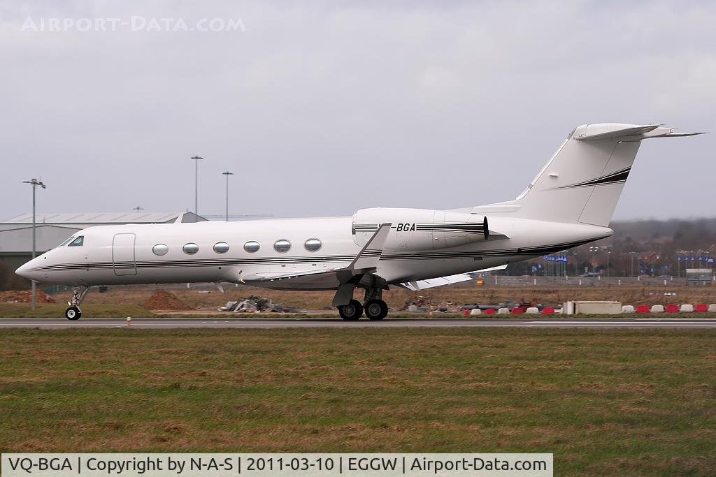 VQ-BGA, 2007 Gulfstream Aerospace GIV-X C/N 4092, Departing