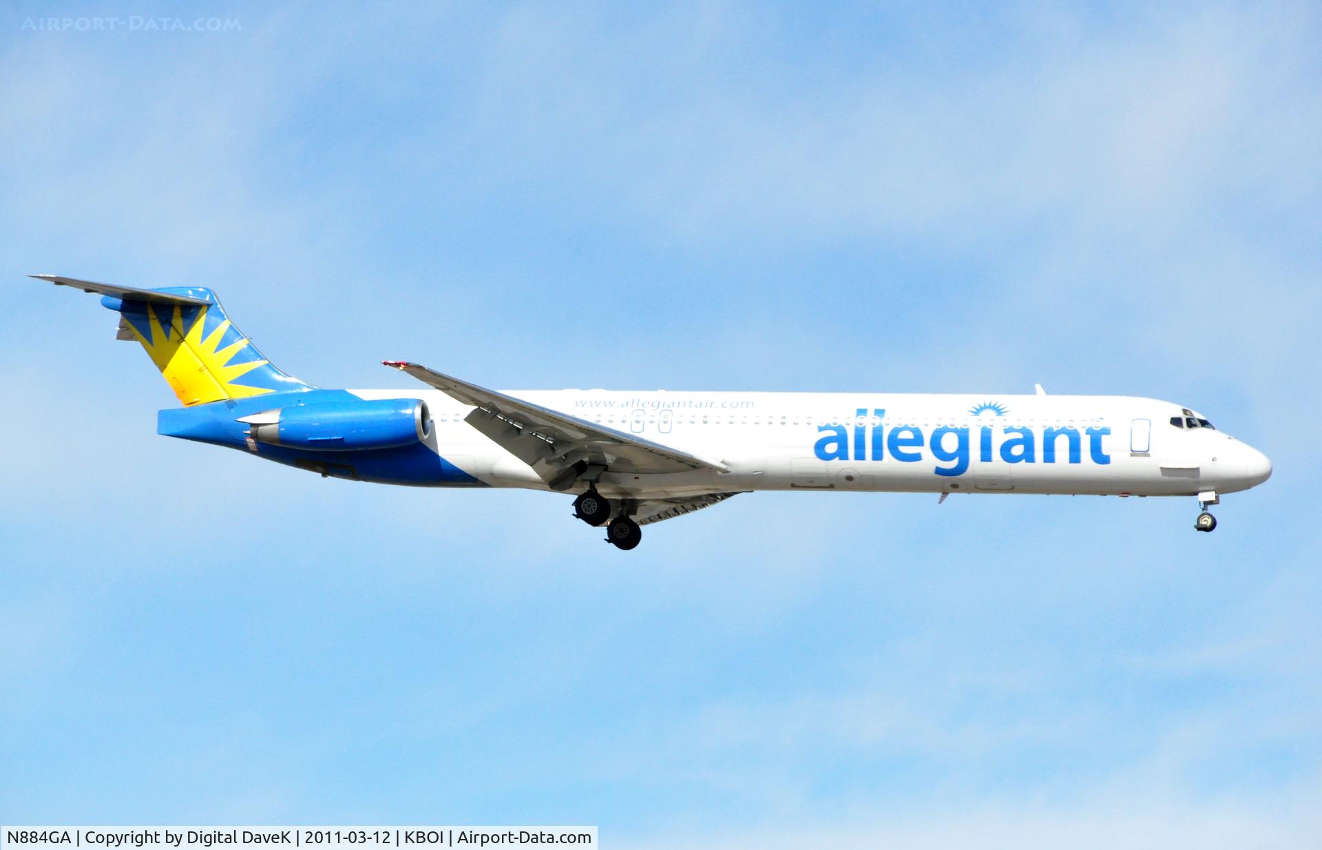 N884GA, 1987 McDonnell Douglas MD-83 (DC-9-83) C/N 49401, Approach @ KBOI