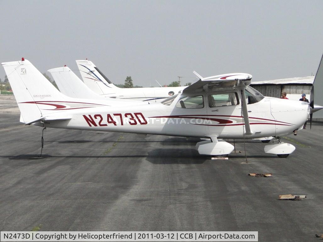 N2473D, 2005 Cessna 172S C/N 172S10076, Parked in transient parking