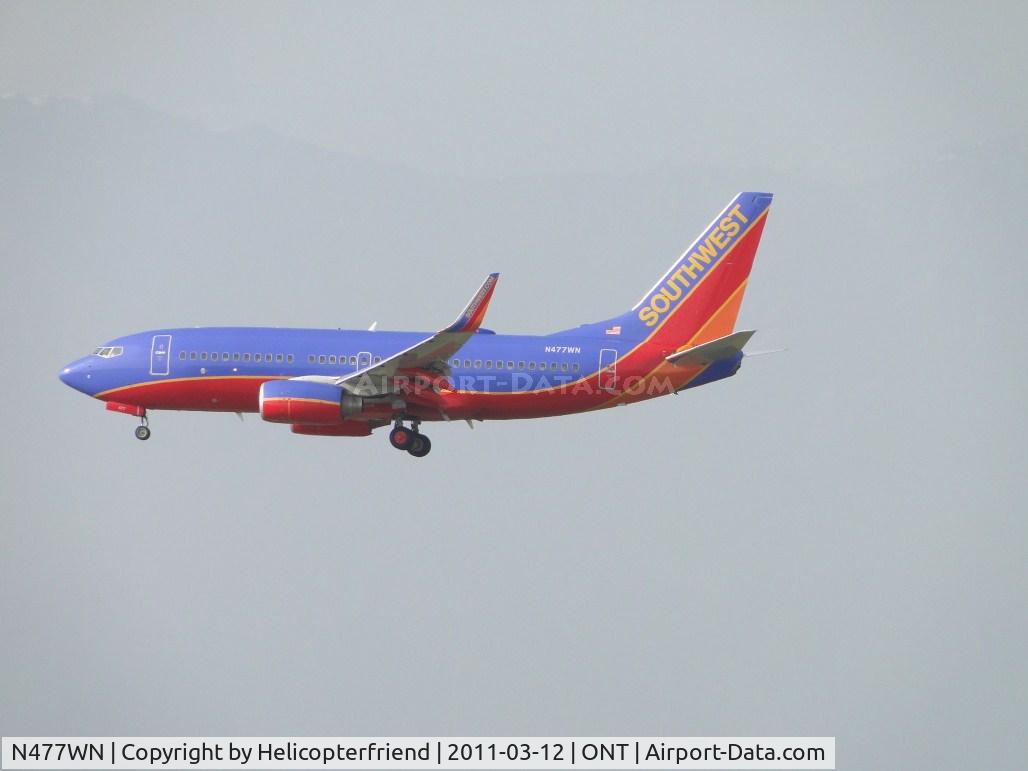 N477WN, 2004 Boeing 737-7H4 C/N 33988, On final to runway 26