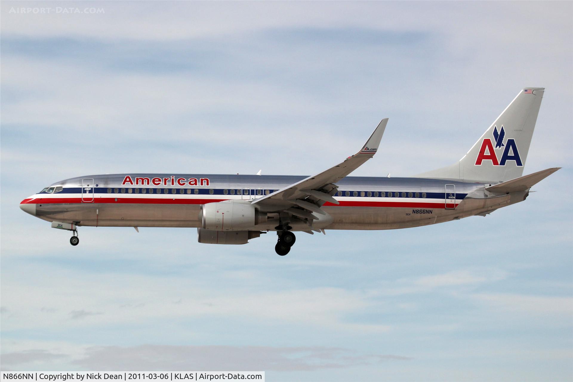 N866NN, 2010 Boeing 737-823 C/N 40584, KLAS