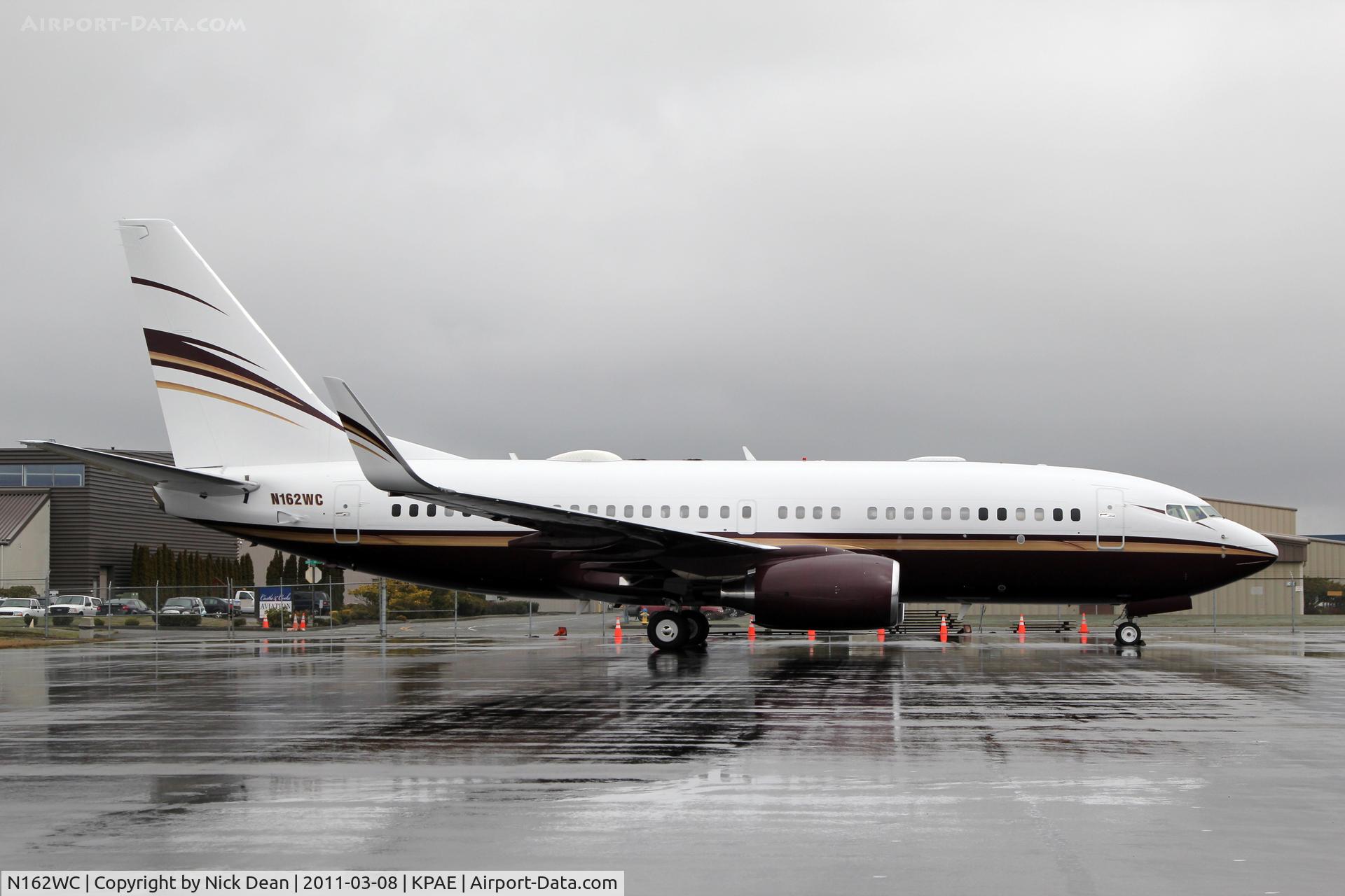 N162WC, 1999 Boeing 737-7BC C/N 30329, KPAE