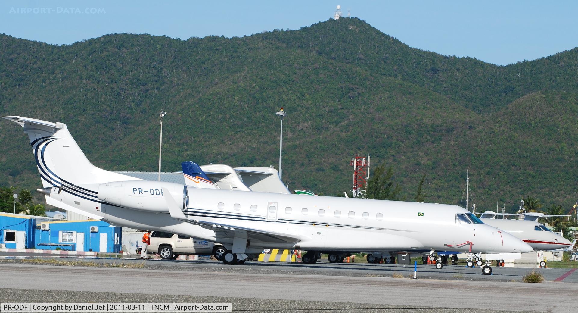 PR-ODF, 2008 Embraer EMB-135BJ Legacy C/N 14501054, PR-ODF park on the main ramp at TNCM