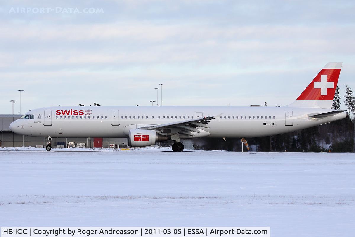 HB-IOC, 1995 Airbus A321-111 C/N 520, LX1251 ARN-ZRH