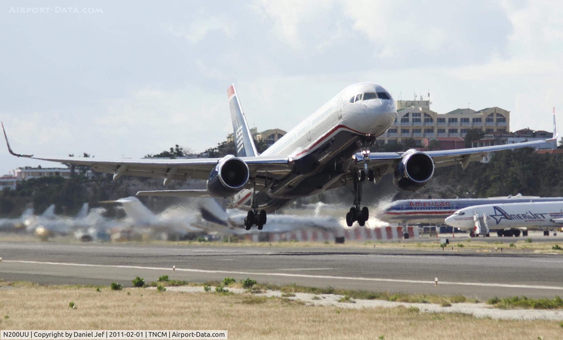 N200UU, 1995 Boeing 757-2B7 C/N 27809, US air N200UU departing TNCM