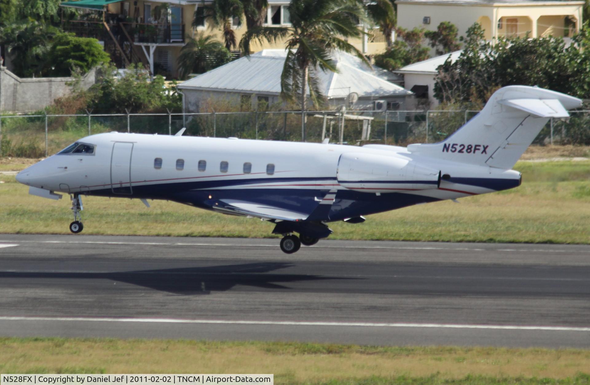 N528FX, 2006 Bombardier Challenger 300 (BD-100-1A10) C/N 20125, N528FX landing at TNCM