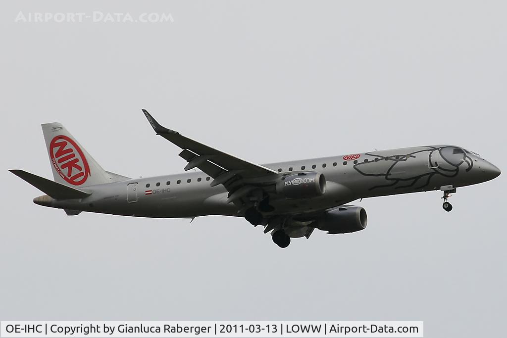 OE-IHC, 2010 Embraer 190LR (ERJ-190-100LR) C/N 19000349, NIKI @ VIE