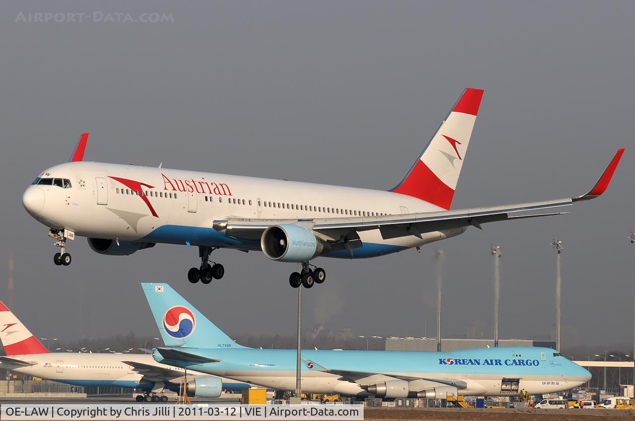 OE-LAW, 1992 Boeing 767-3Z9/ER C/N 26417, Austrian Airlines