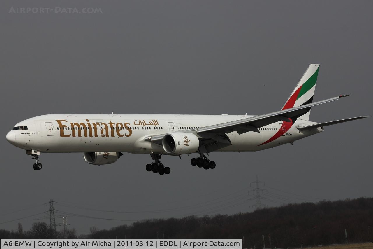 A6-EMW, 2003 Boeing 777-31H C/N 32700, Emirates