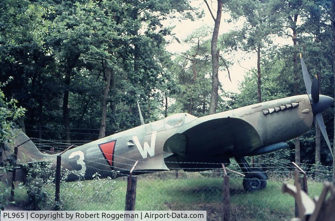PL965, 1944 Supermarine 365 Spitfire PR.XI C/N 6S/504719, Supermarine Spitfire XI.Dubious Dutch markings 3W.Oorlogs en Verzetsmuseum Overloon.Netherlands.Late 1960's.Back in flying condition.