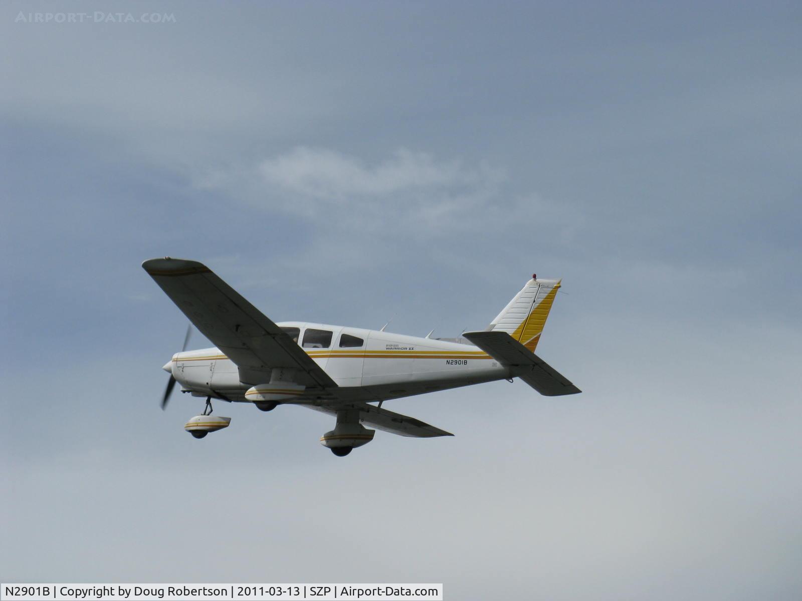N2901B, Piper PA-28-161 C/N 28-7916525, 1979 Piper PA-28-161 WARRIOR II, Lycoming O-320-D3G 160 Hp, takeoff climb Rwy 22