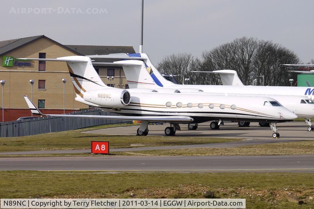 N89NC, 2004 Gulfstream Aerospace GV-SP (G550) C/N 5049, 2004 Gulfstream Aerospace GV-SP (G550), c/n: 5049 at Luton