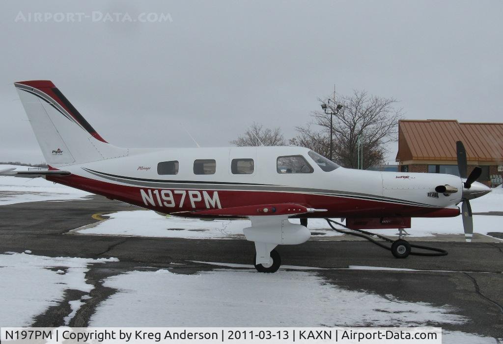 N197PM, 1997 Piper PA-46-350P Malibu Mirage C/N 4636086, Piper PA-46-350P Mirage on the ramp.