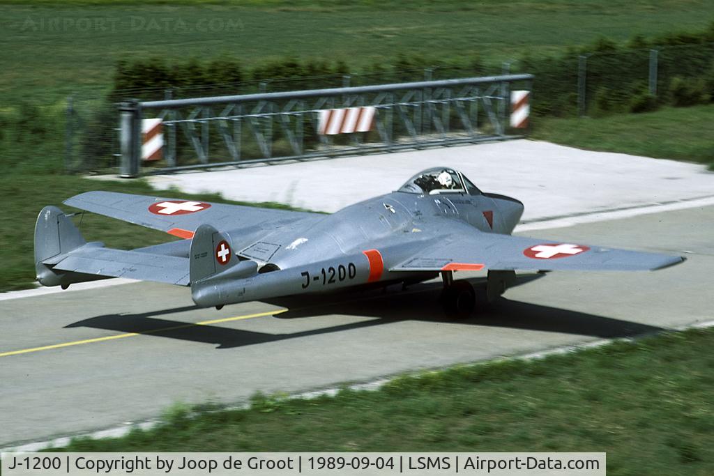 J-1200, De Havilland (FFA) Vampire FB6 (DH-100) C/N 709, In 1989 the Vampire was still the prime jet trainer of the Swiss AF.