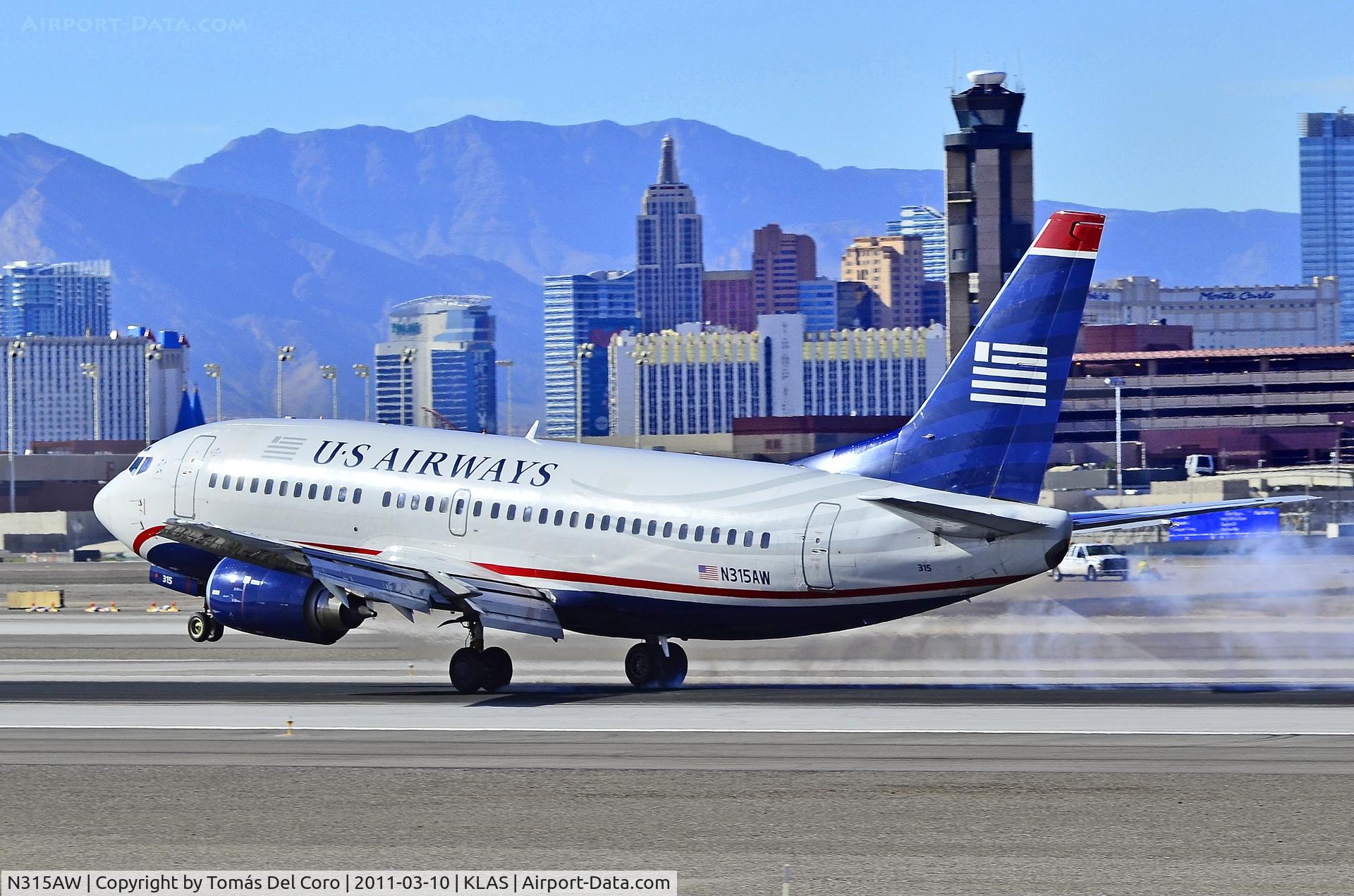 N315AW, 1987 Boeing 737-3S3 C/N 23734, US Airways Boeing 737-3S3 N315AW (cn 23734/1359)

Las Vegas - McCarran International (LAS / KLAS)
USA - Nevada, March 10, 2011
Photo: Tomás Del Coro