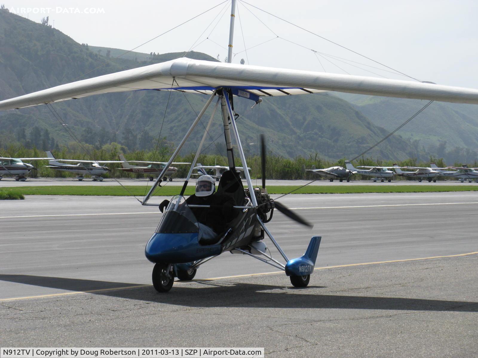 N912TV, Airborne Edge XT-912-B C/N XT-912-084, 2005 Airborne Windsports Pty Ltd EDGE XT-912-B, Rotax 912ULS 80 Hp pusher, weight-shift control Trike, Experimental class LSA, taxi to 22