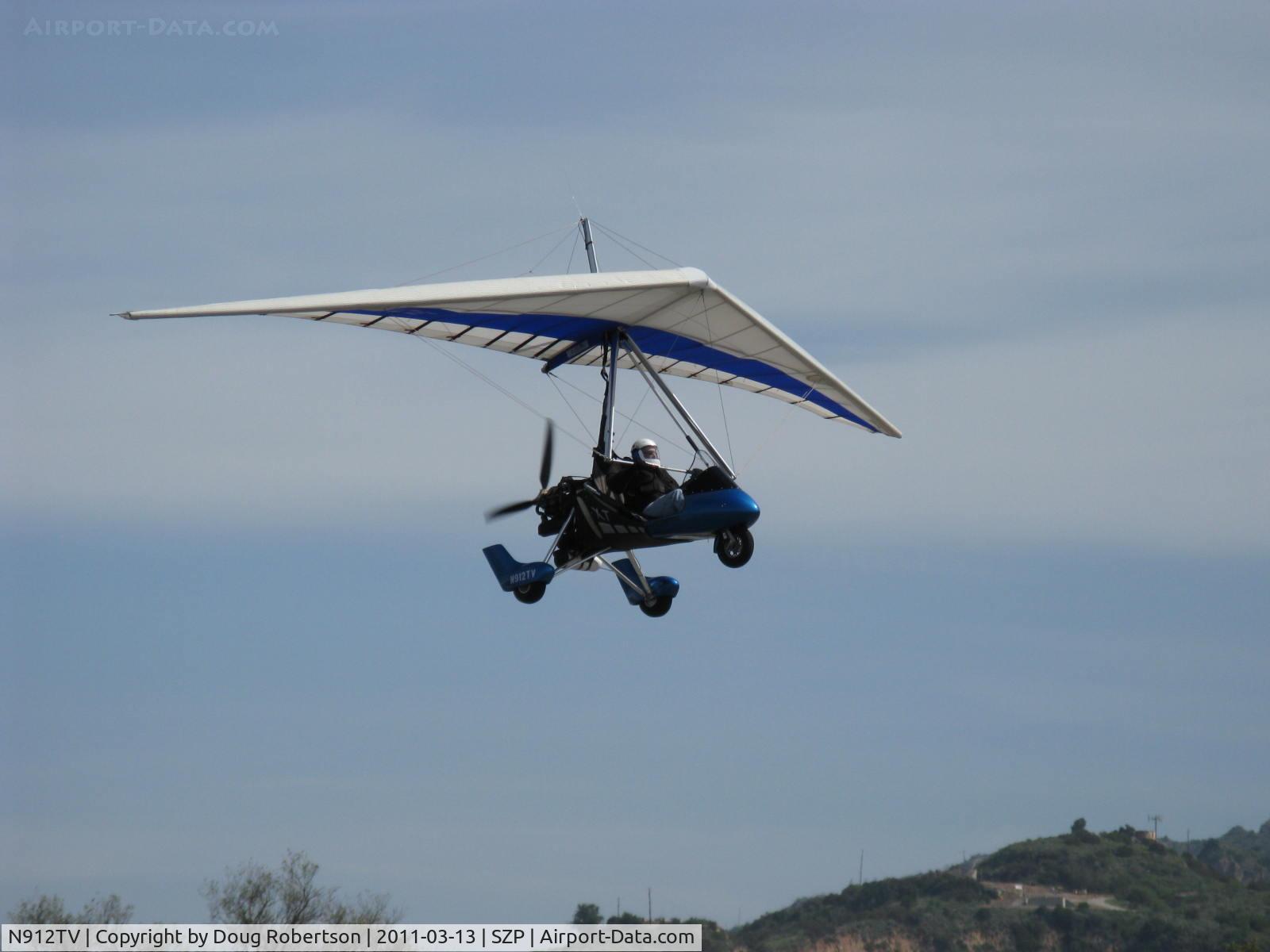 N912TV, Airborne Edge XT-912-B C/N XT-912-084, 2005 Airborne Windsports Pty Ltd. EDGE XT-912-B, Rotax 912ULS 80 Hp pusher, weight-shift control Trike, Experimental class LSA, on final Rwy 22