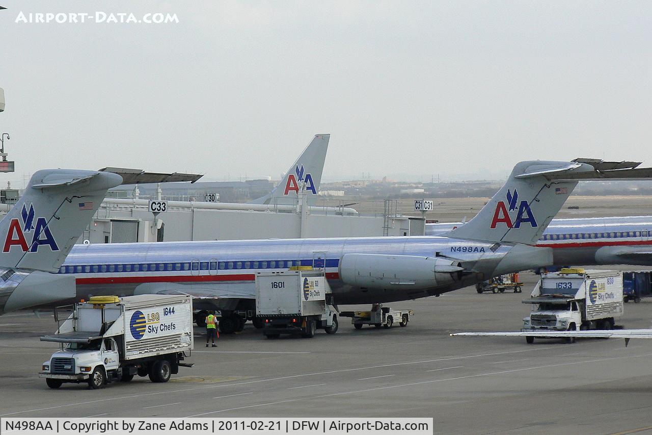 N498AA, 1989 McDonnell Douglas MD-82 (DC-9-82) C/N 49736, At DFW Airport