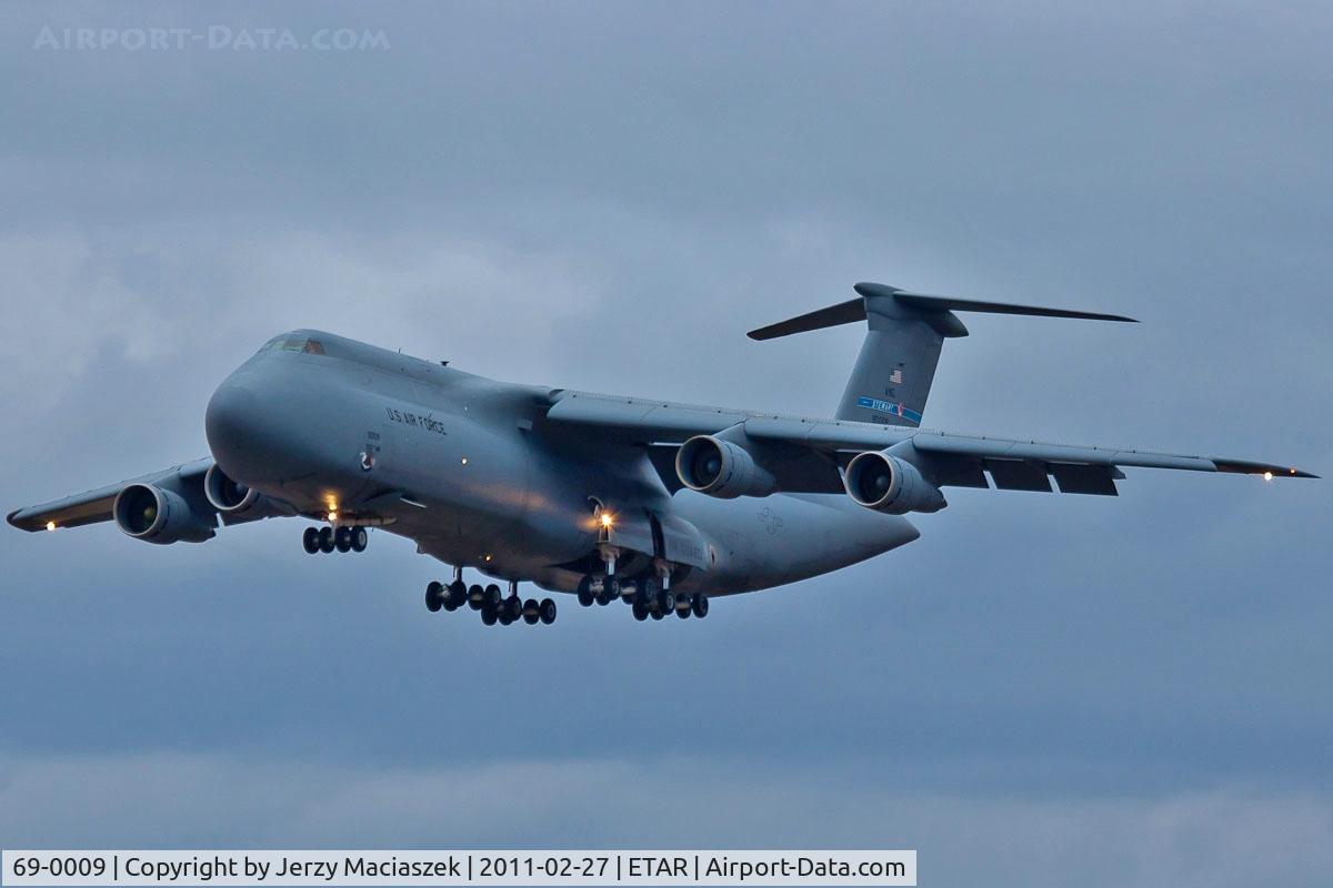 69-0009, 1969 Lockheed C-5A Galaxy C/N 500-0040, 69-0009_
Lockheed C-5A Galaxy