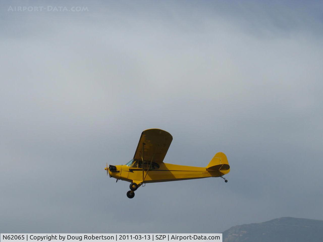 N62065, 1944 Piper J3C-65 Cub Cub C/N 13024, 1944 Piper J3C-65 CUB, Continental A&C65 65 Hp, flyover