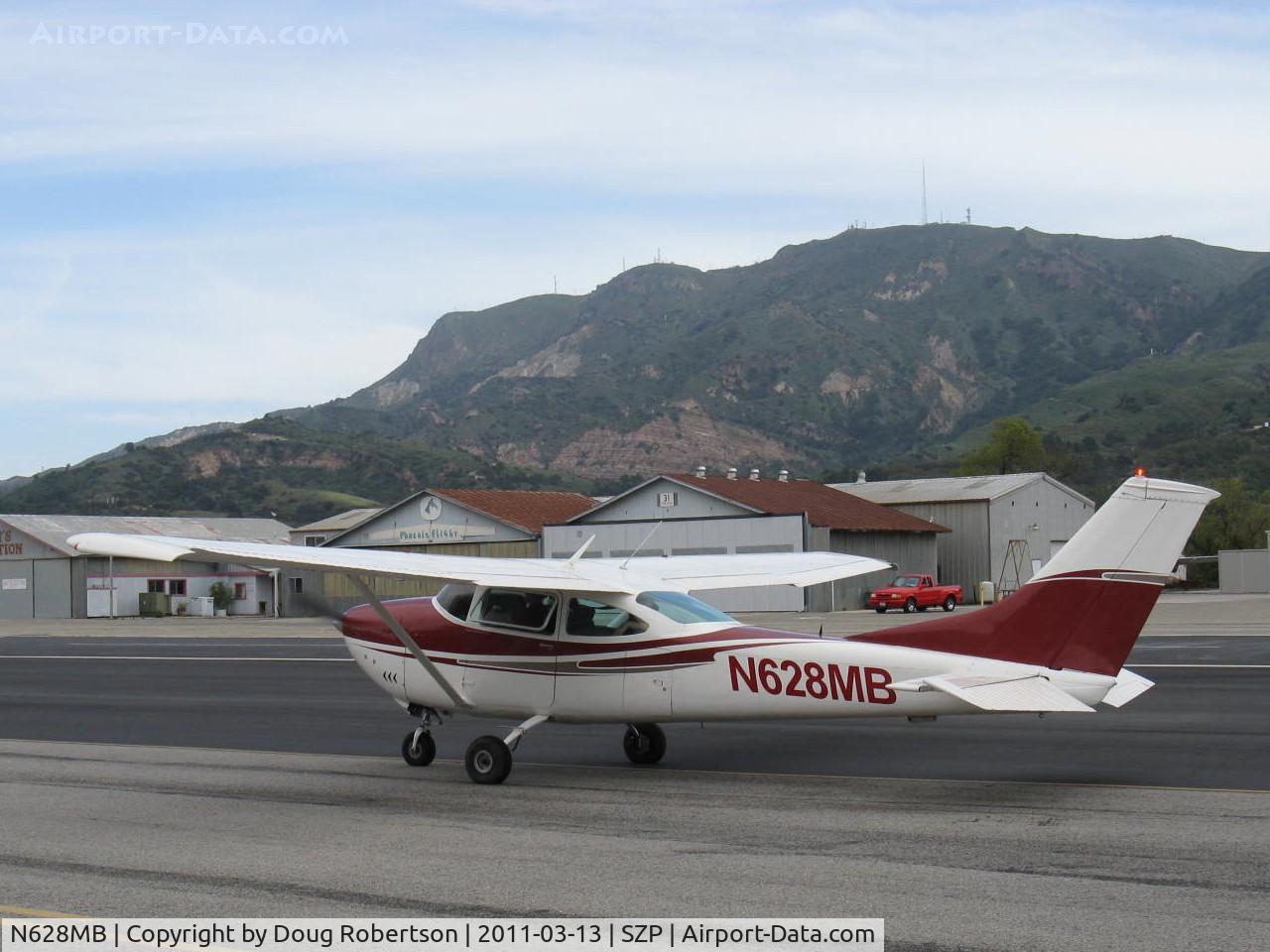 N628MB, 1968 Cessna 182L Skylane C/N 18258729, 1968 Cessna 182L SKYLANE, Continental O-470-R 230 Hp, taxi