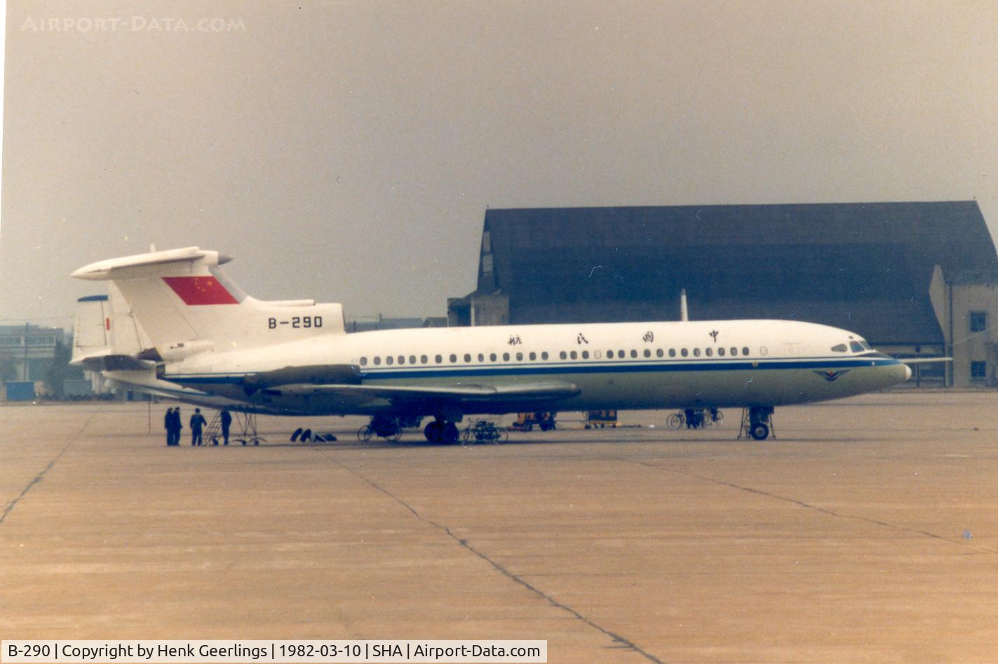 B-290, Hawker Siddeley HS-121 Trident 2E C/N 2180, CAAC