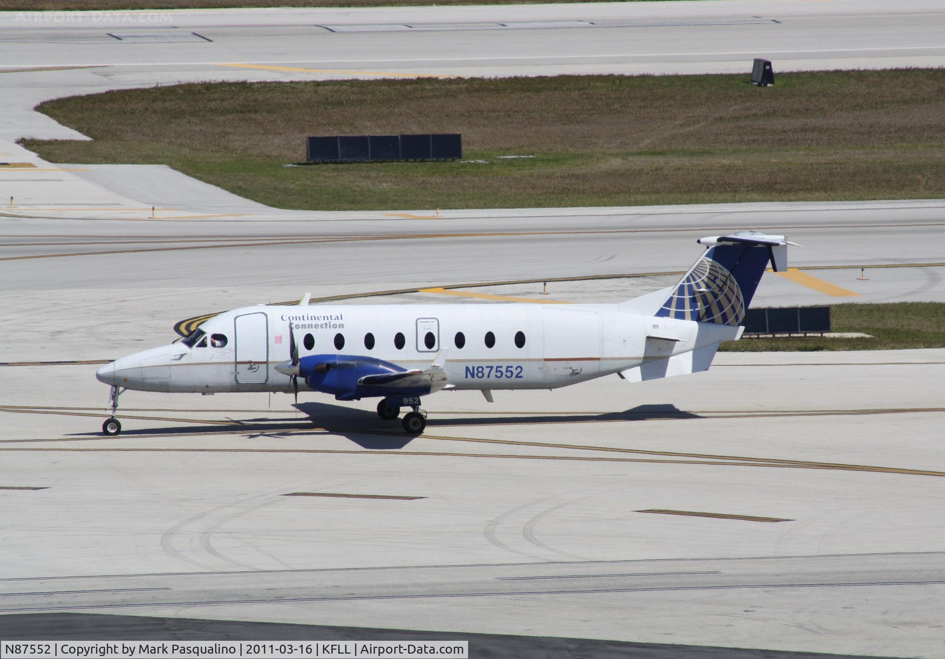 N87552, 1996 Raytheon Aircraft Company 1900D C/N UE-216, Beech 1900D