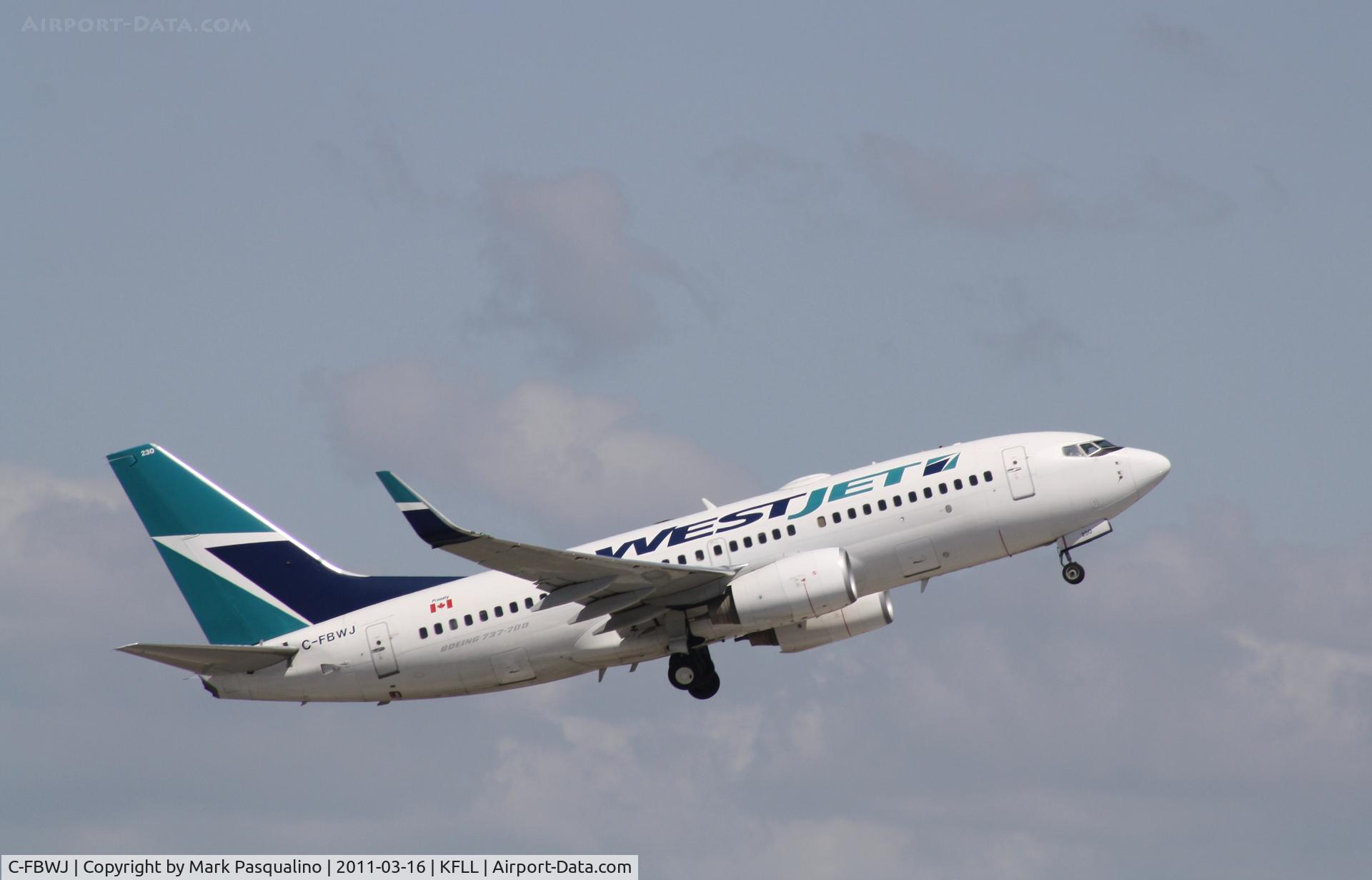 C-FBWJ, 2005 Boeing 737-7CT C/N 32767, Boeing 737-700
