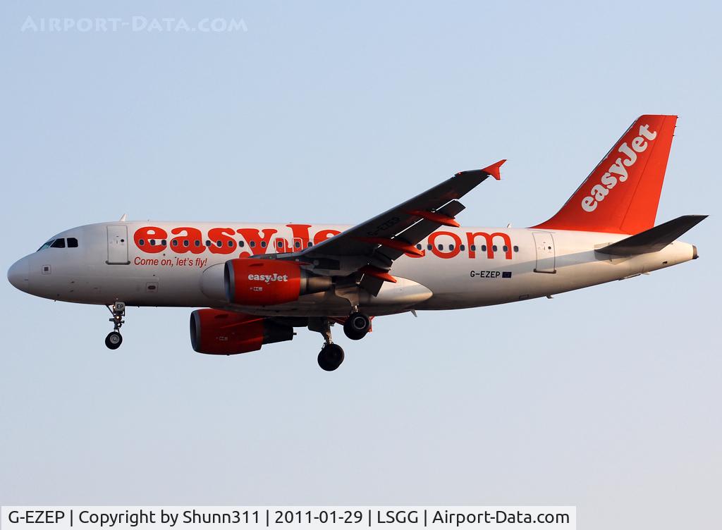 G-EZEP, 2004 Airbus A319-111 C/N 2251, Landing rwy 05