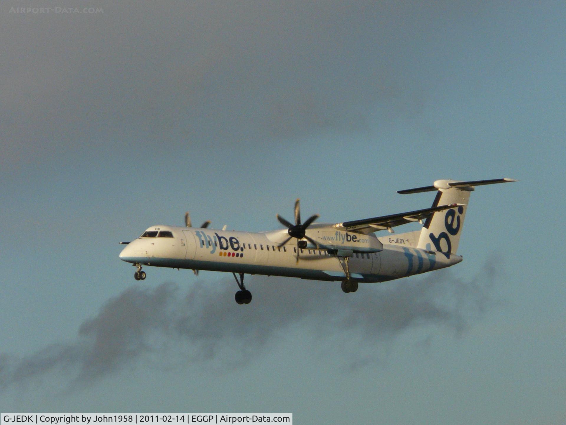 G-JEDK, 2002 De Havilland Canada DHC-8-402Q Dash 8 C/N 4065, about to land