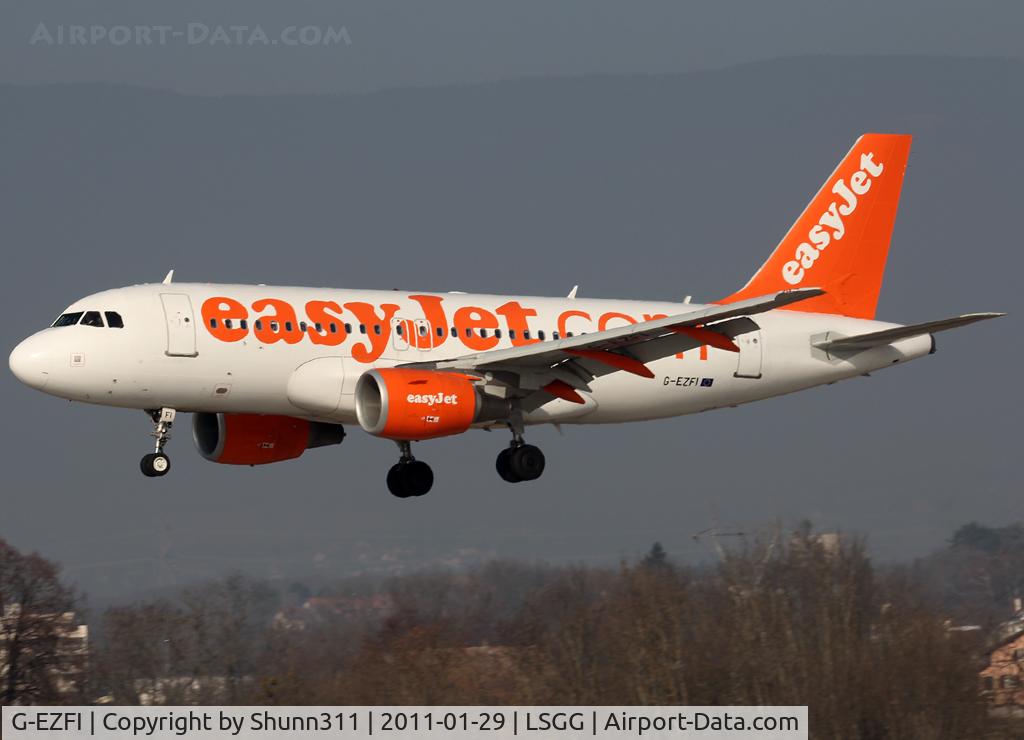 G-EZFI, 2009 Airbus A319-111 C/N 3888, Landing rwy 23
