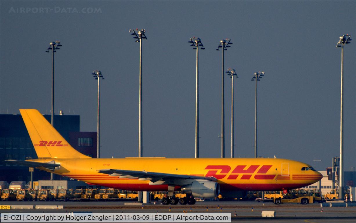 EI-OZI, 1982 Airbus A300B4-203(F) C/N 219, On the way for a good time with engine tests.