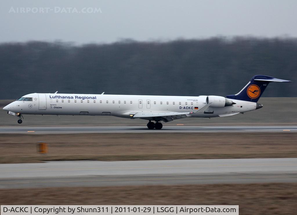 D-ACKC, 2006 Bombardier CRJ-900LR (CL-600-2D24) C/N 15078, Landing rwy 23