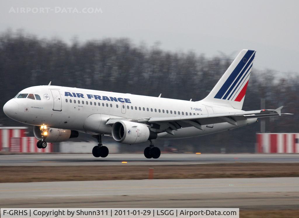 F-GRHS, 2001 Airbus A319-111 C/N 1444, Landing rwy 23