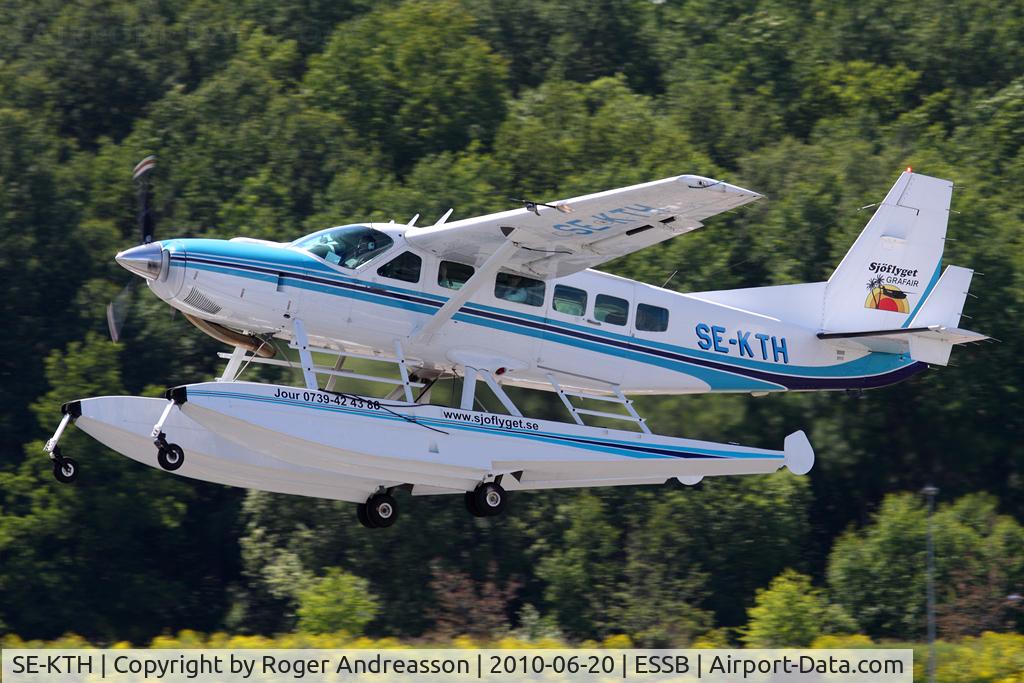 SE-KTH, 1995 Cessna 208 Caravan 1 C/N 2080245, Grafair