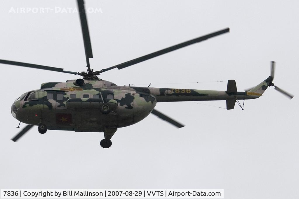 7836, Mil Mi-8 Hip C/N Not found 7836, Mil Mi8.   Vietnam - Air Force
Not the easiest of shots with their secrecy
