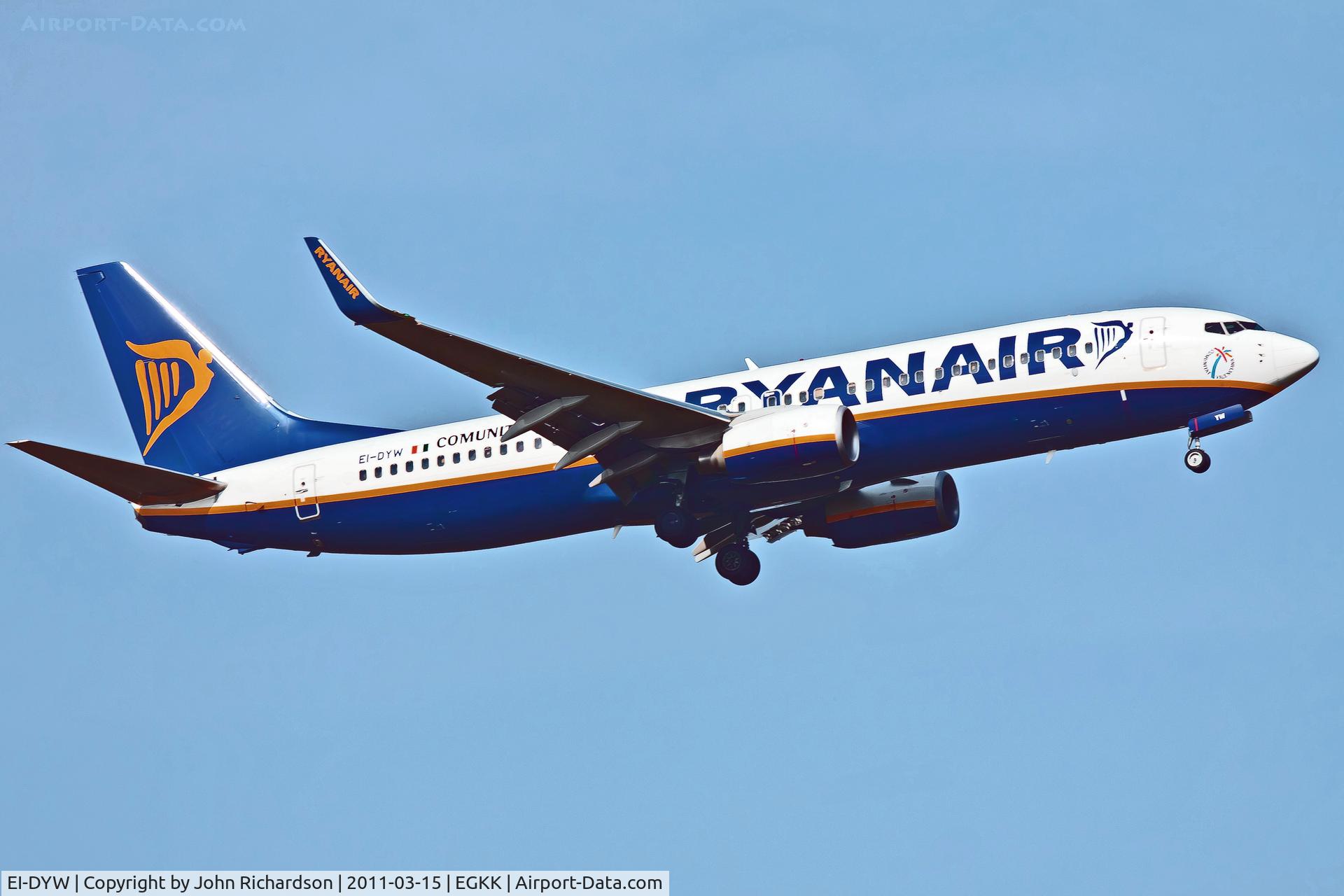 EI-DYW, 2008 Boeing 737-8AS C/N 33635, On approach to Gatwick