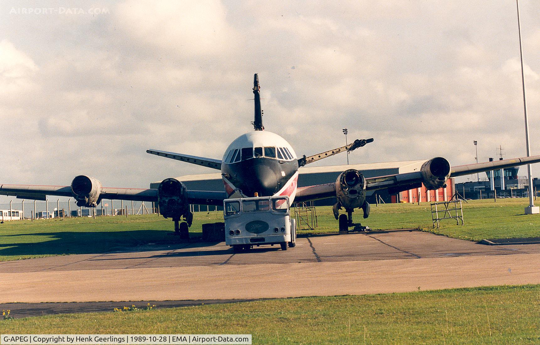 G-APEG, 1961 Vickers V953C Merchantman C/N 710, airfast