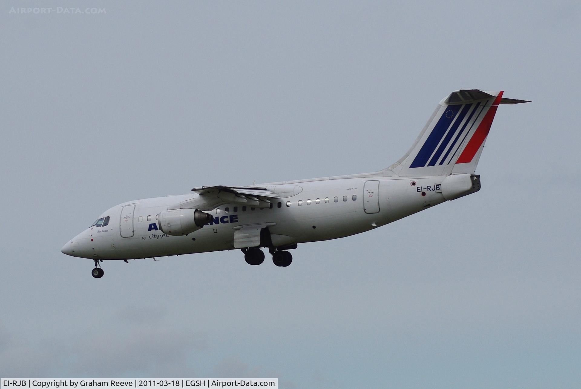 EI-RJB, 1998 British Aerospace Avro 146-RJ85 C/N E.2330, About to touch down.