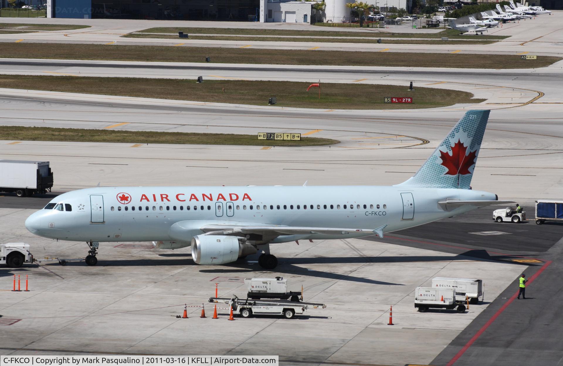 C-FKCO, 1991 Airbus A320-211 C/N 277, Airbus A320