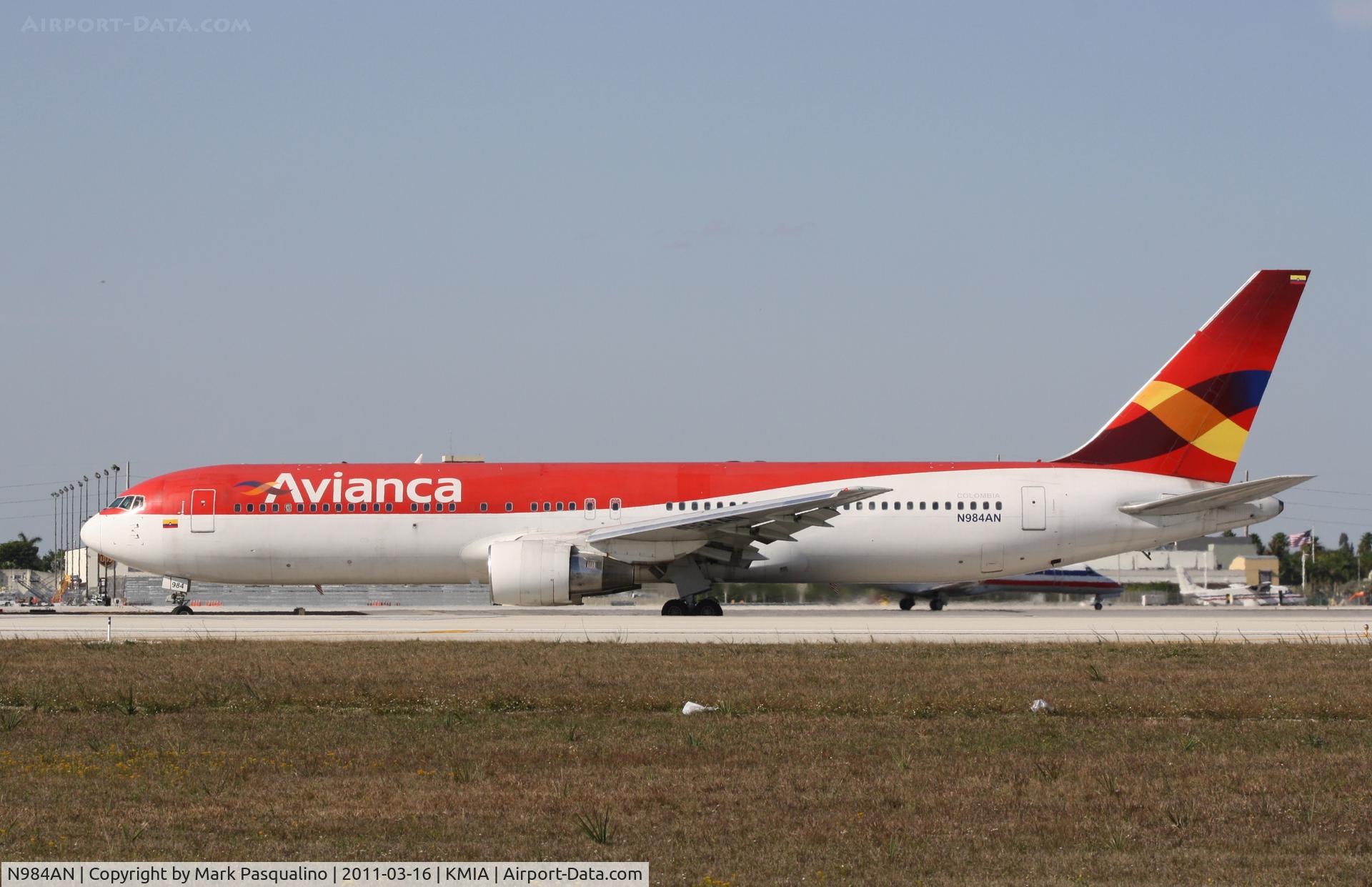 N984AN, 1989 Boeing 767-383 C/N 24357, Boeing 767-300