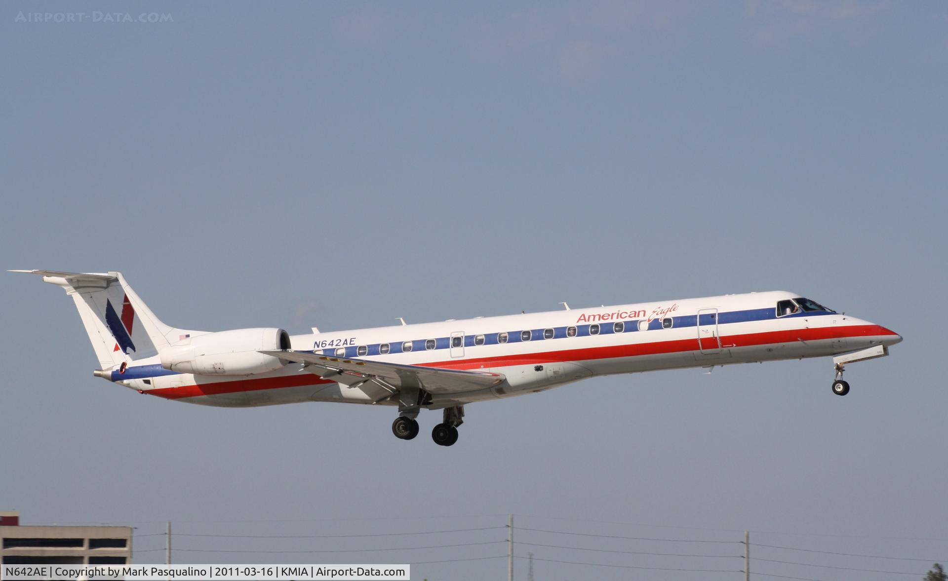 N642AE, 1999 Embraer ERJ-145LR (EMB-145LR) C/N 145193, EMB-145LR