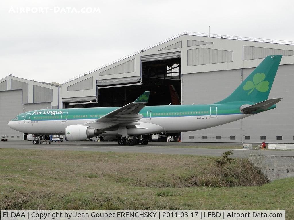 EI-DAA, 2001 Airbus A330-202 C/N 397, taxi Sogerma