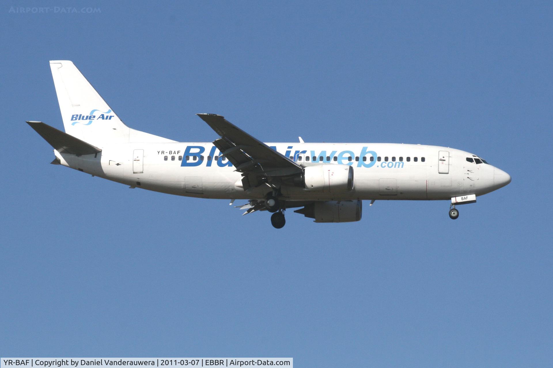YR-BAF, 1989 Boeing 737-322 C/N 24453, Arrival of flight OB123 to RWY 02