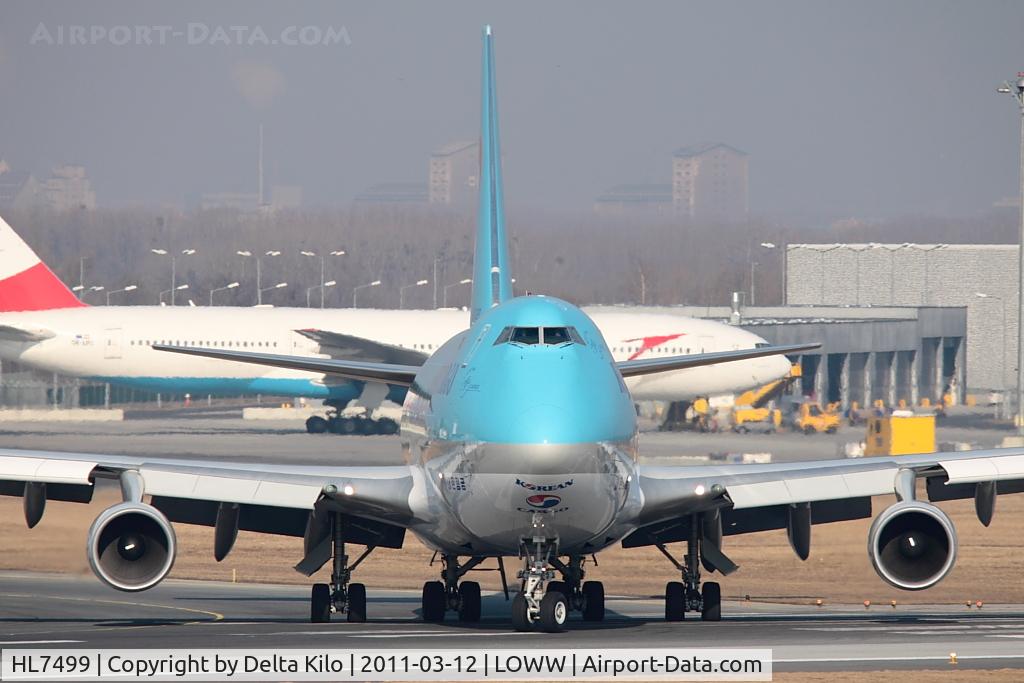 HL7499, 2004 Boeing 747-4B5F/SCD C/N 33517, KAL [KE] Korean Air
