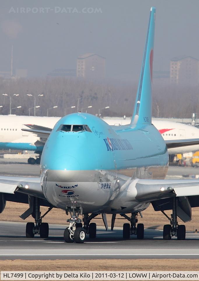 HL7499, 2004 Boeing 747-4B5F/SCD C/N 33517, KAL [KE] Korean Air