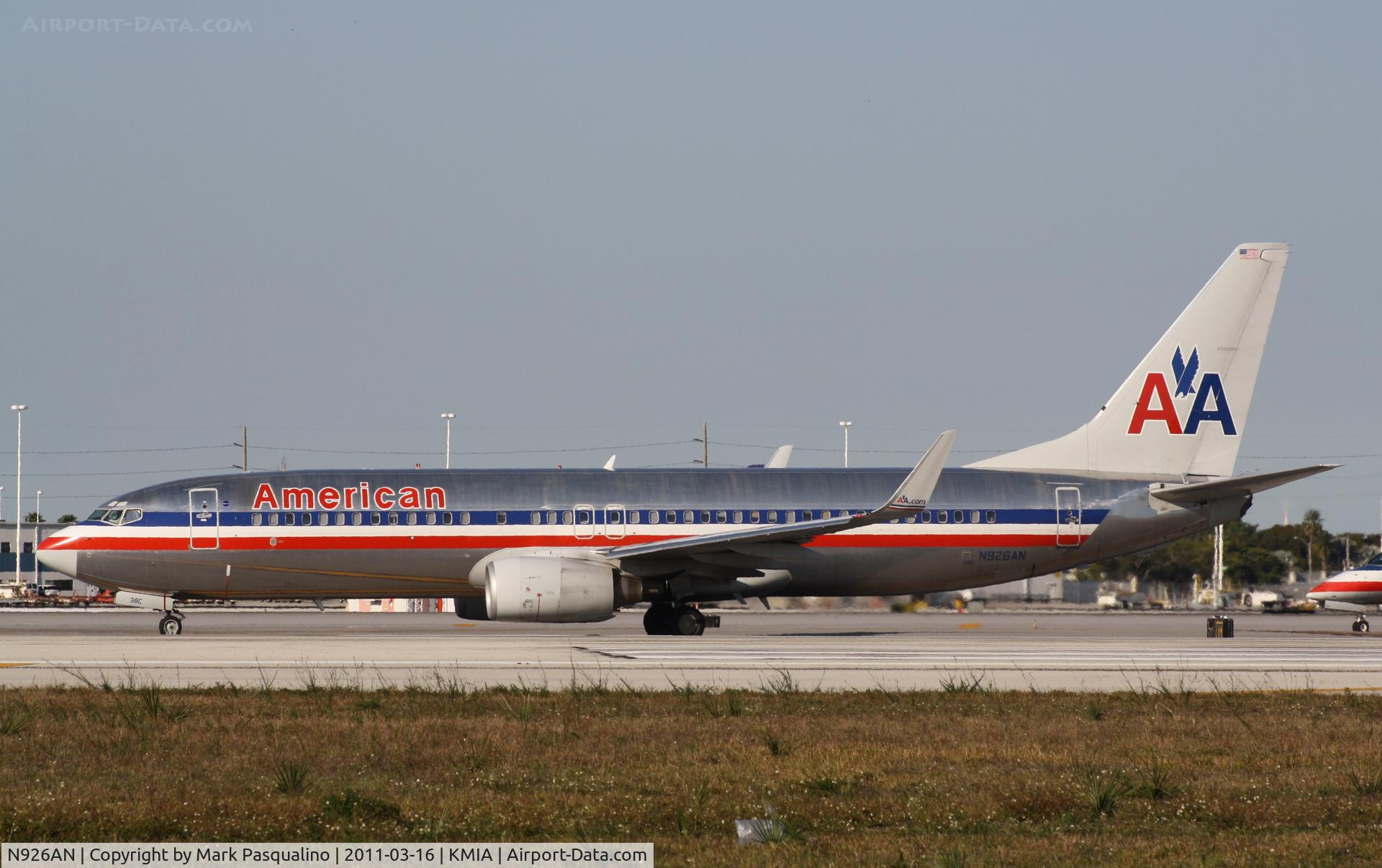 N926AN, 2000 Boeing 737-823 C/N 29527, Boeing 737-800