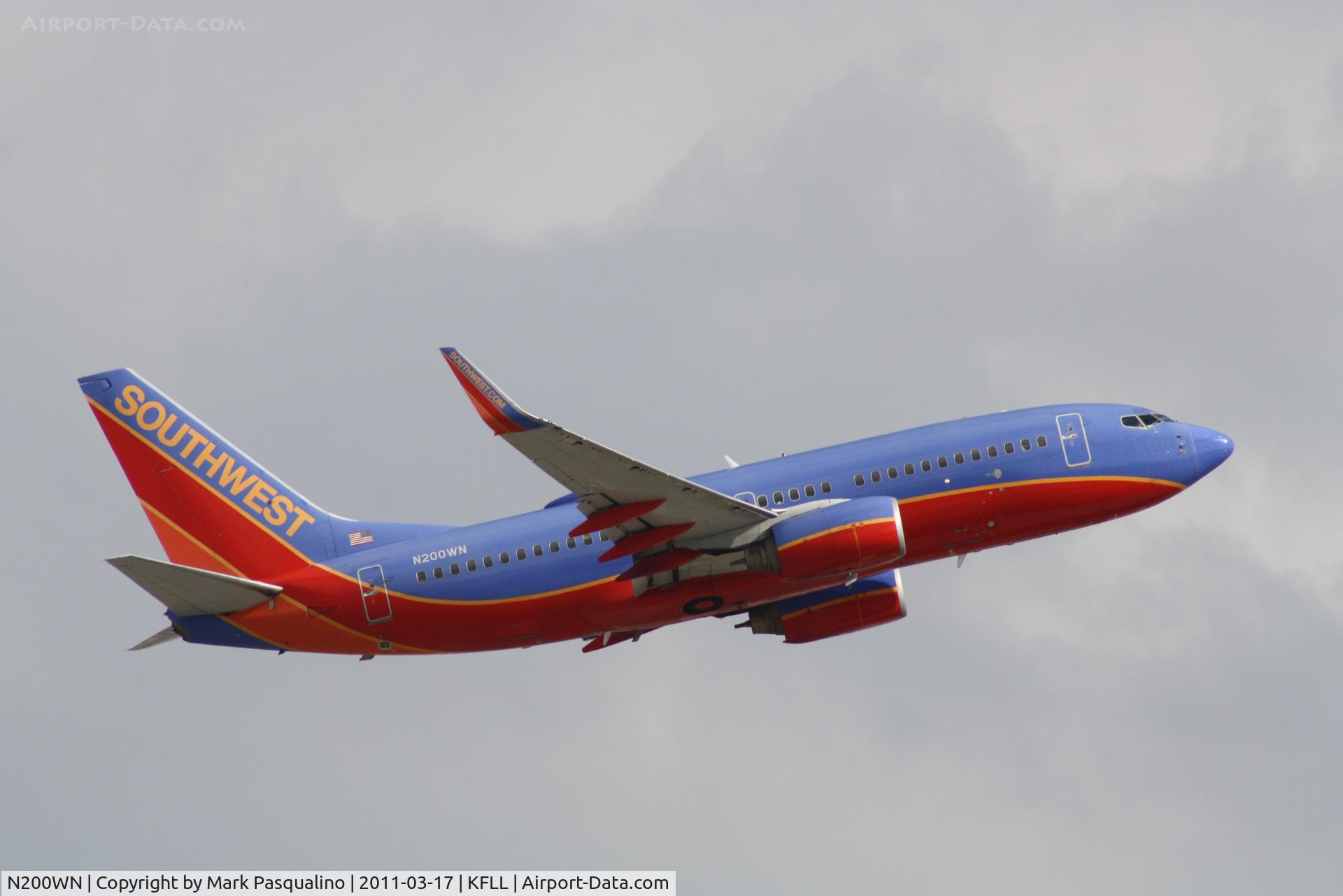 N200WN, 2005 Boeing 737-7H4 C/N 32482, Boeing 737-700