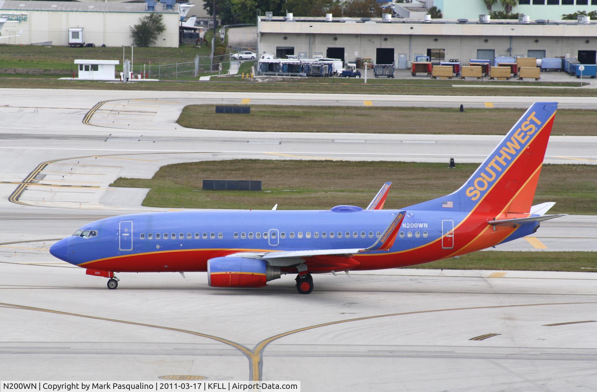 N200WN, 2005 Boeing 737-7H4 C/N 32482, Boeing 737-700